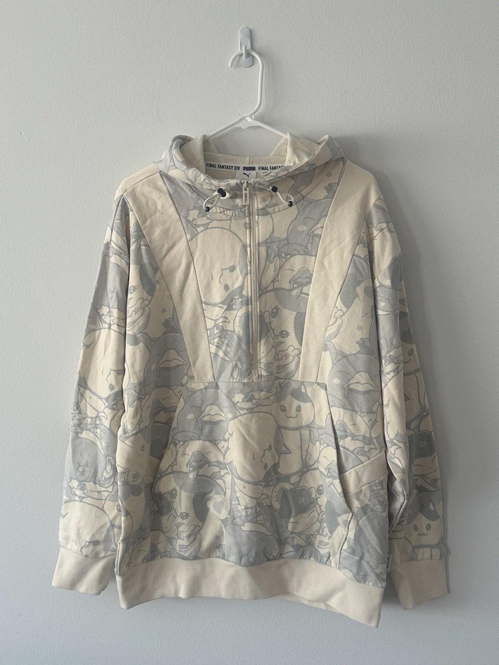 NWT Puma X Final Fantasy XIV Limited Edition Half Zip Hoodie Size S Ivory